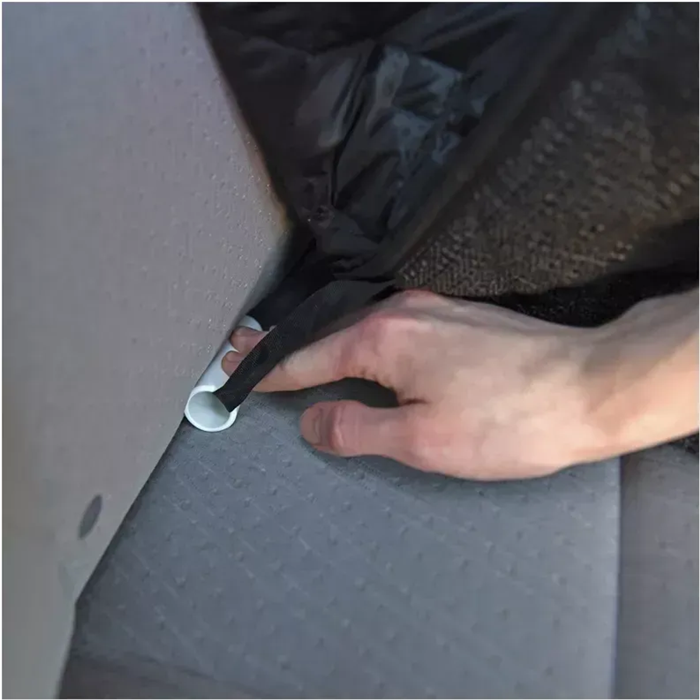 TD JESPET Black Dog Car Seat Cover Oxford Material Protector for Cars Trucks SUVs Car Travel with Pets