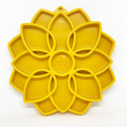 TD 2-in-1 ETray Mandala Design Silicone Outdoor Travel Bowls for Cats and Dogs Enrichment Tray for Animals' Food